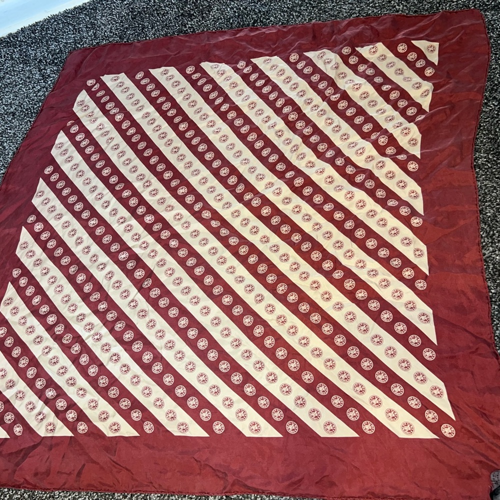 Silk scarf - Picture 1 of 3